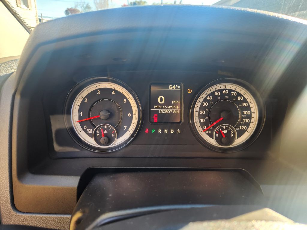 2014 RAM 1500 Image 12