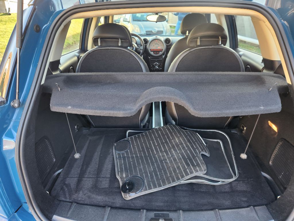 2011 MINI Cooper Image 8