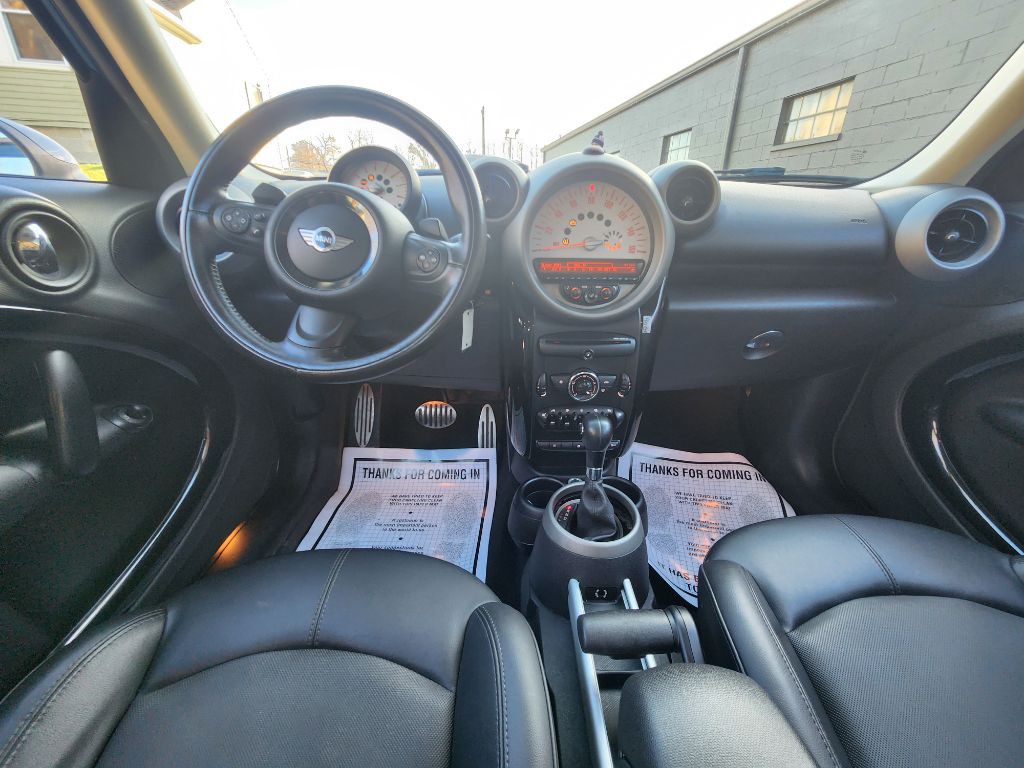 2011 MINI Cooper Image 10