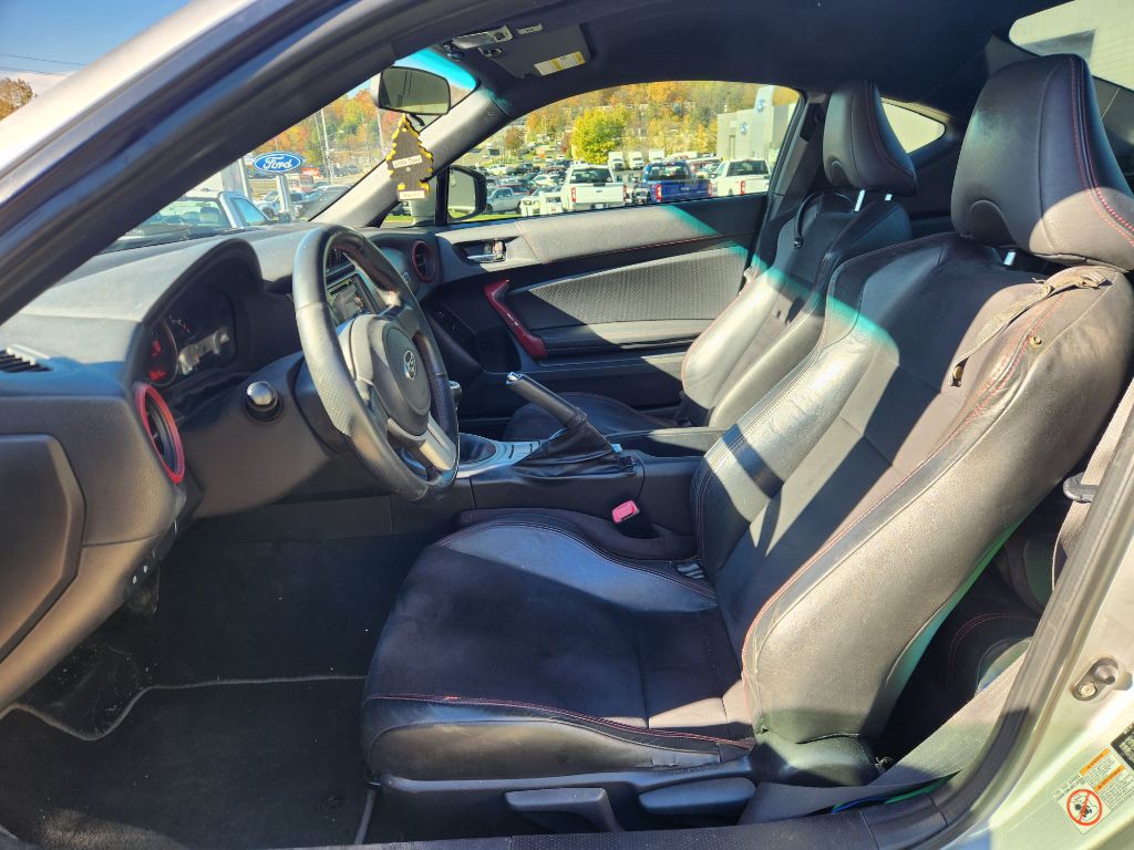 2013 Subaru BRZ Image 11