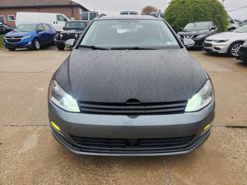 2017 Volkswagen Golf Image 1