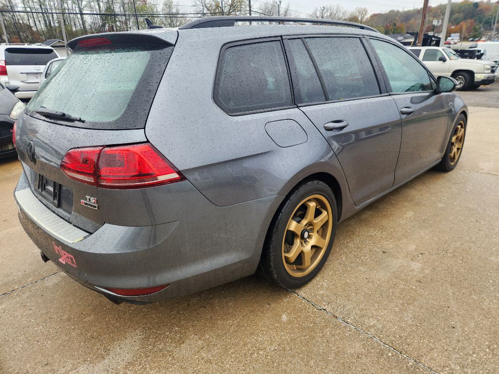 2017 Volkswagen Golf Image 5