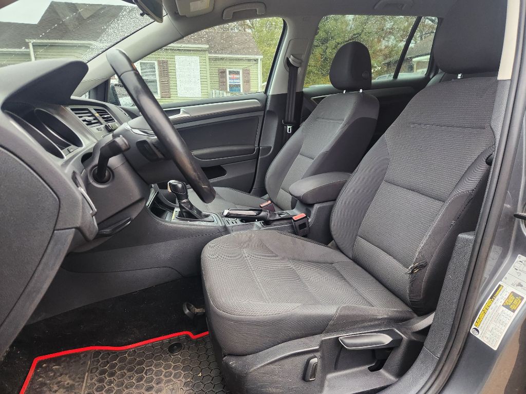 2017 Volkswagen Golf Image 12