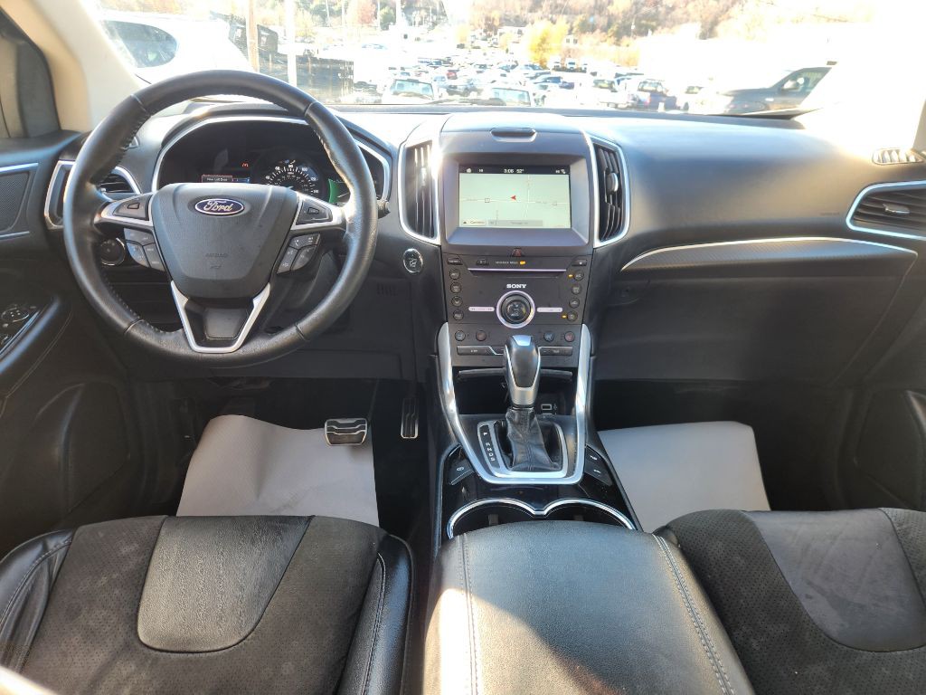 2016 Ford Edge Image 11