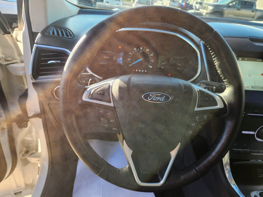 2016 Ford Edge Image 14