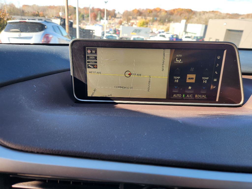 2017 Lexus RX Image 17