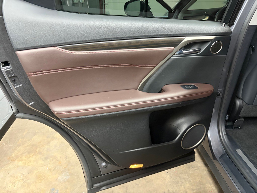 2017 Lexus RX Image 17