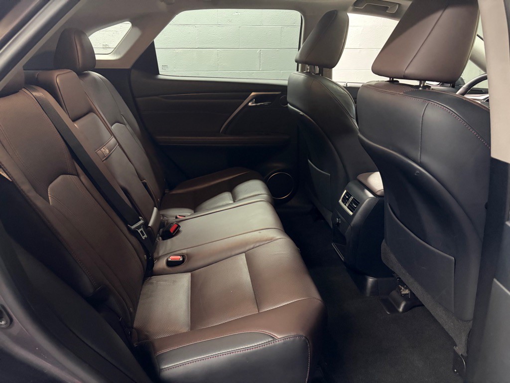 2017 Lexus RX Image 30