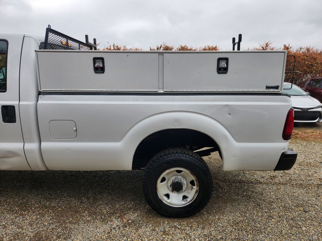 2013 Ford F-350 Image 10