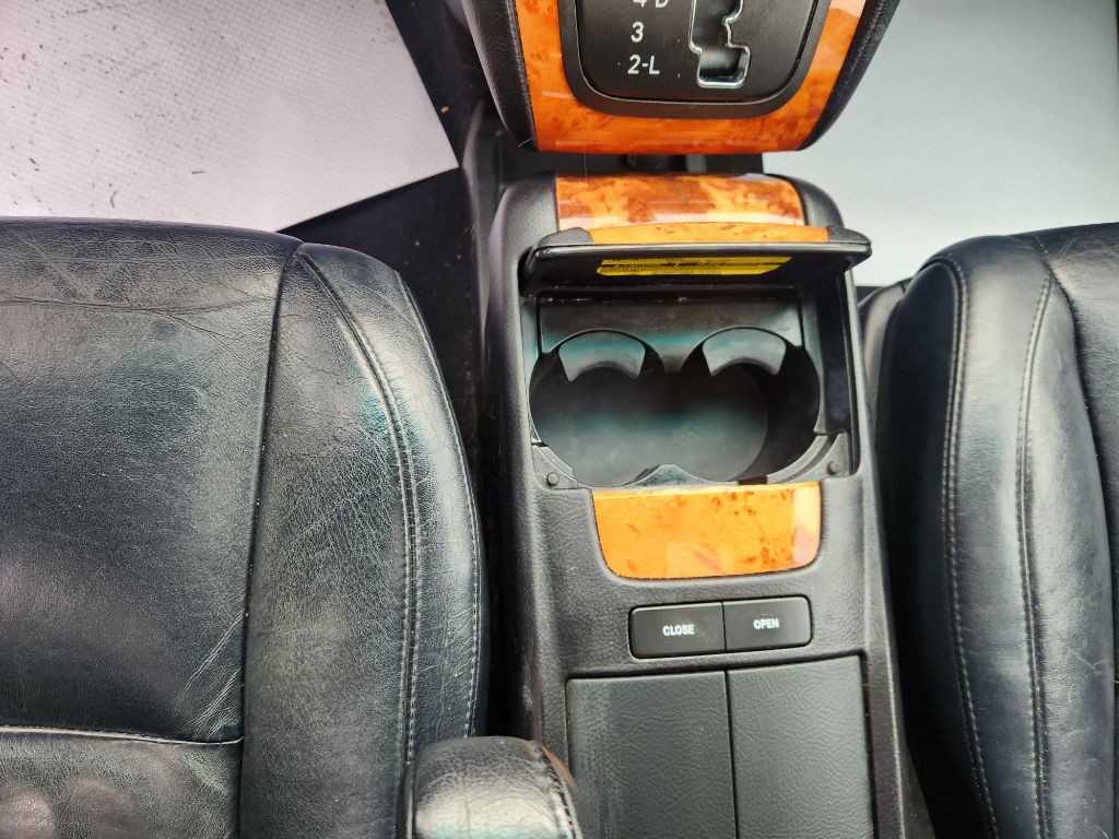 2005 Lexus RX Image 16