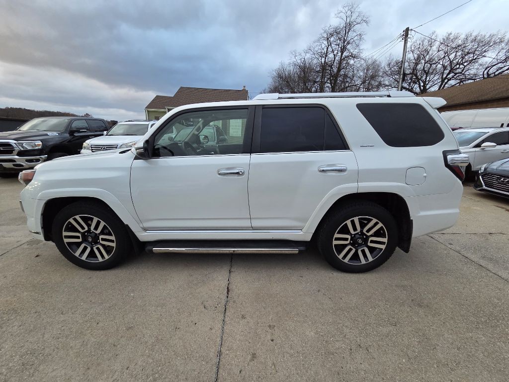 2021 Toyota 4Runner Image 8