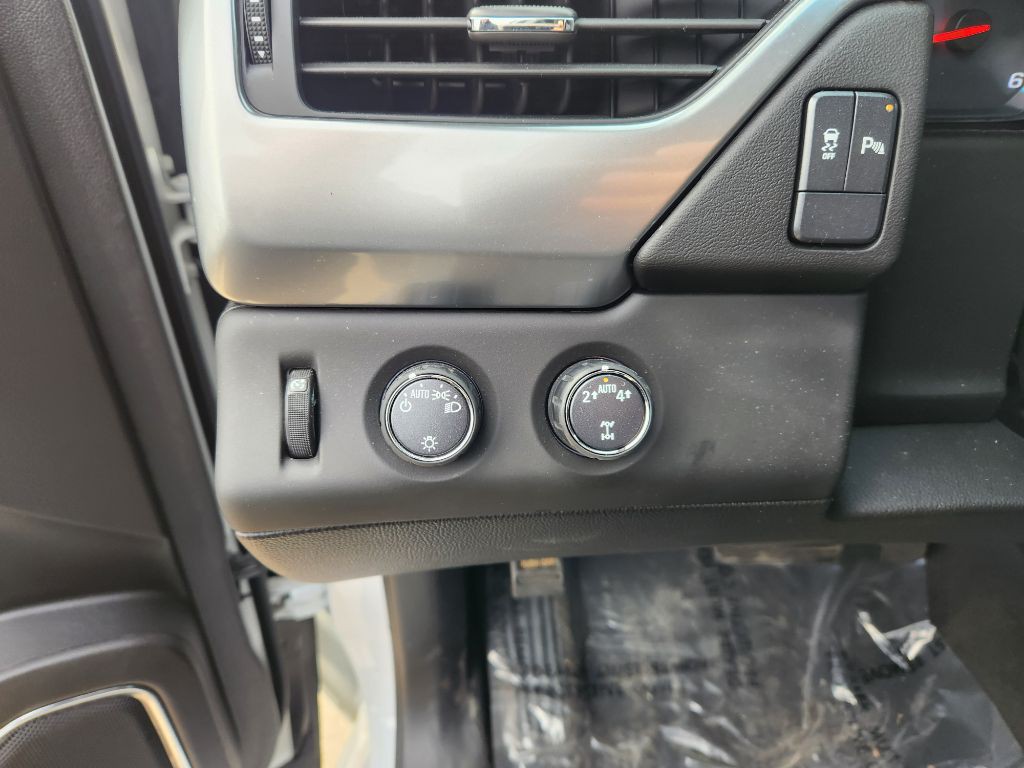 2019 Chevrolet Tahoe Image 16