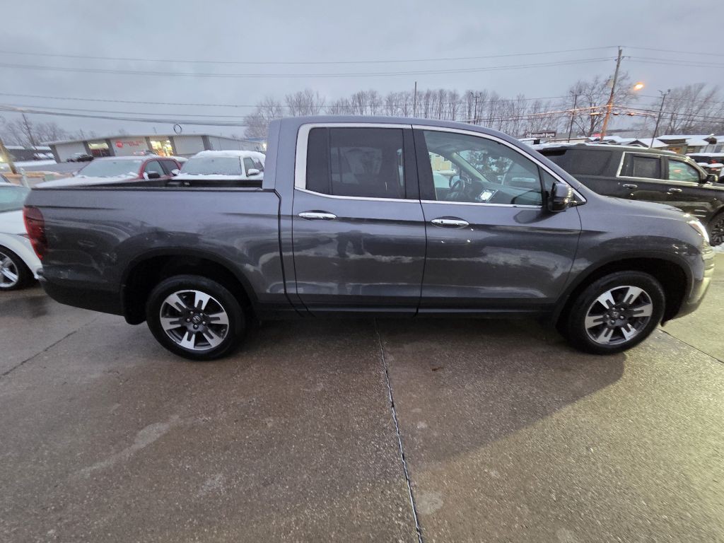 2018 Honda Ridgeline Image 3