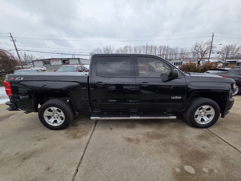 2018 Chevrolet Silverado 1500 Image 2
