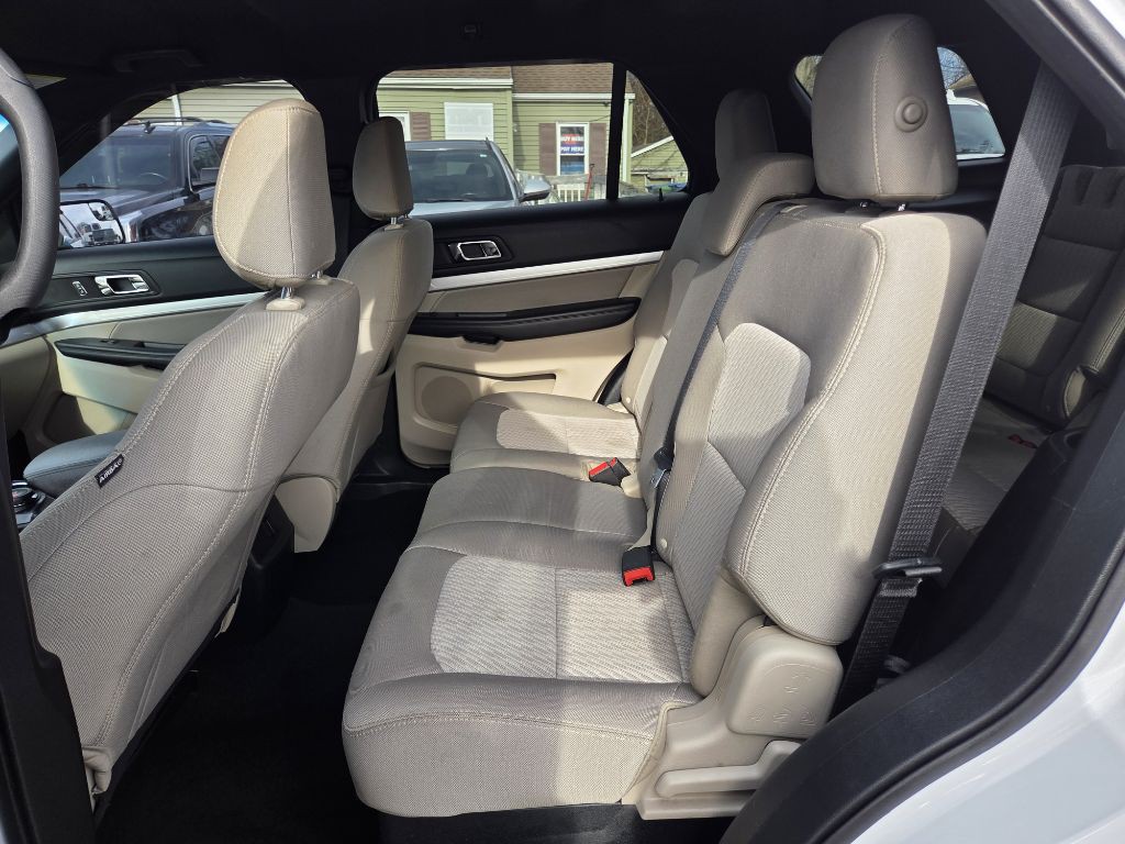 2019 Ford Explorer Image 8
