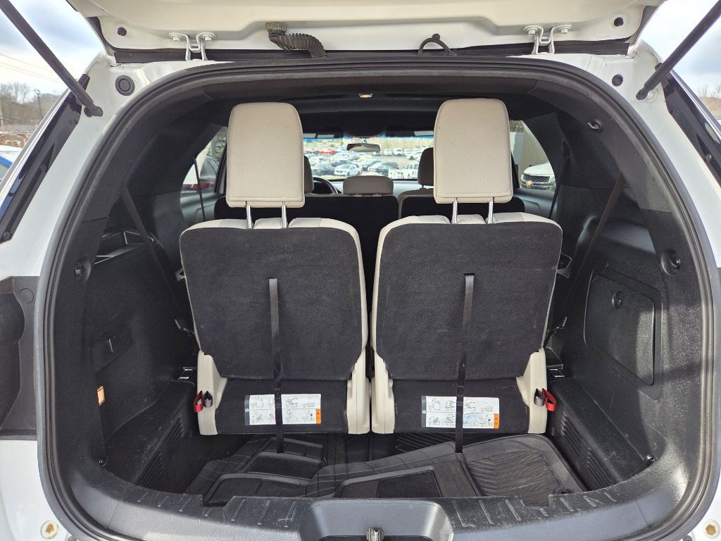 2019 Ford Explorer Image 9