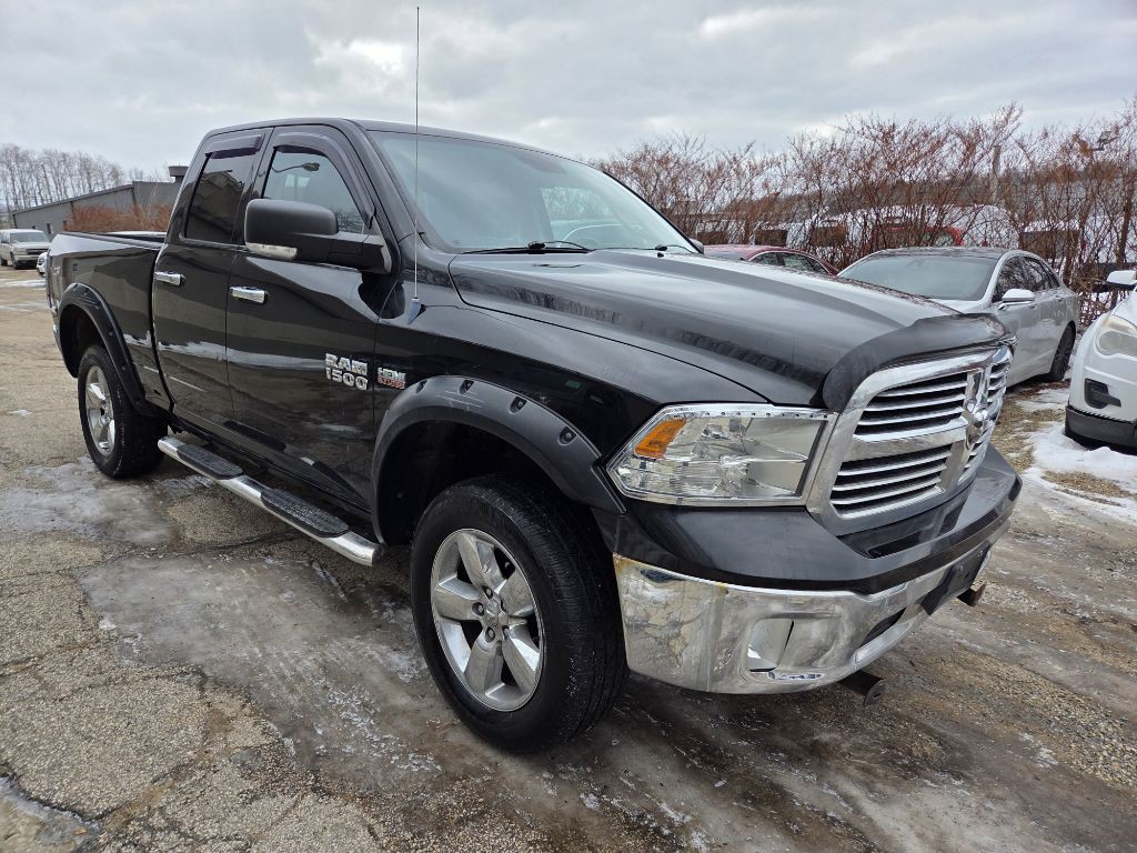 2013 RAM 1500 Image 3