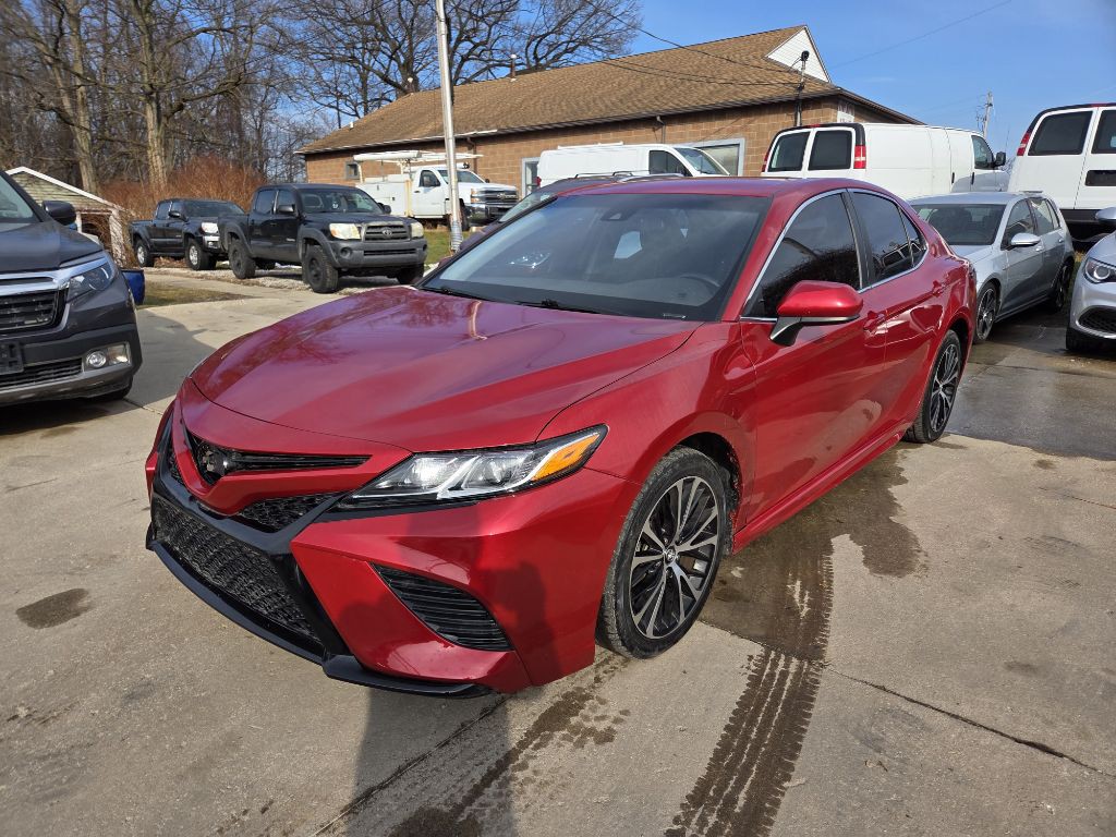 2020 Toyota Camry Image 1