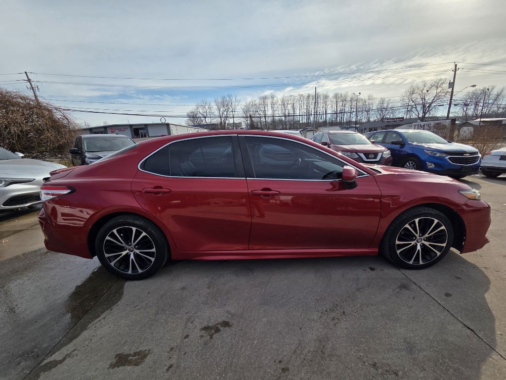 2020 Toyota Camry Image 6