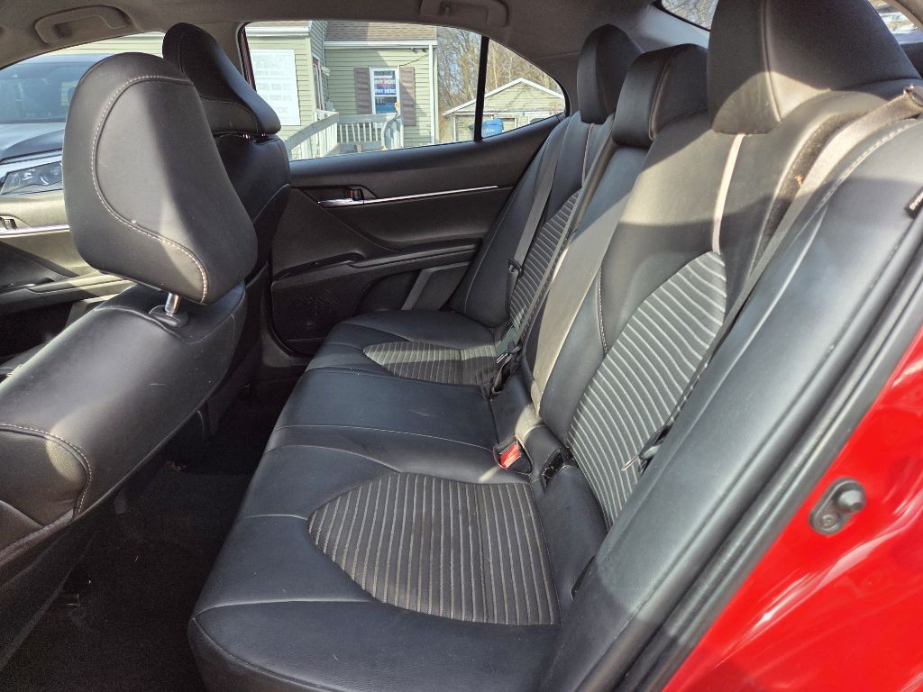 2020 Toyota Camry Image 9