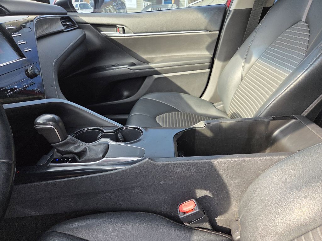 2020 Toyota Camry Image 14