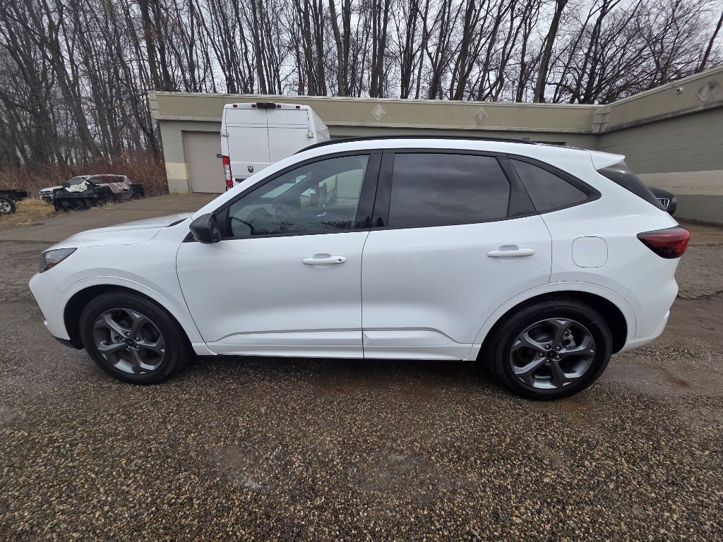 2023 Ford Escape Image 7