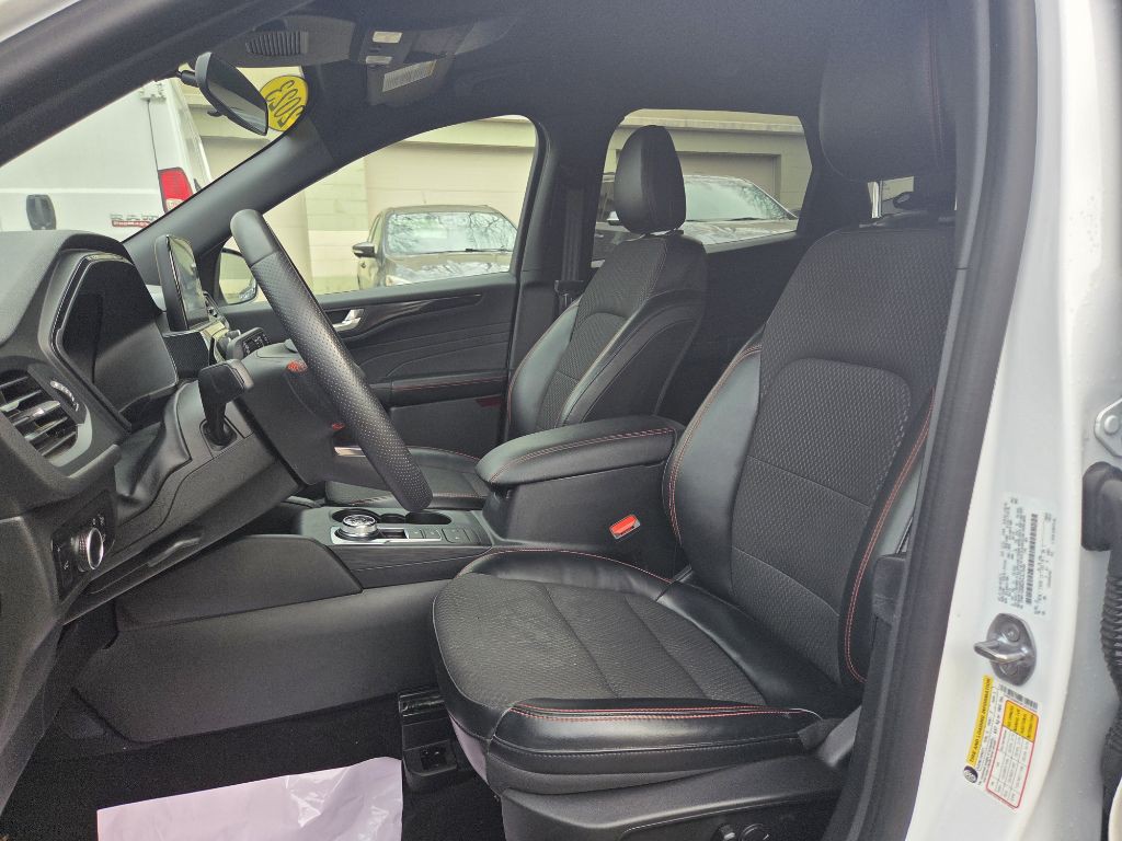 2023 Ford Escape Image 11