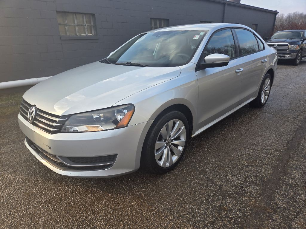 2014 Volkswagen Passat Image 1