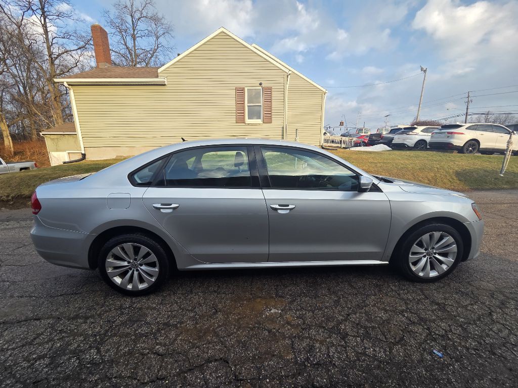 2014 Volkswagen Passat Image 4