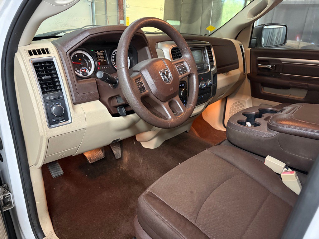 2015 RAM 1500 Image 17
