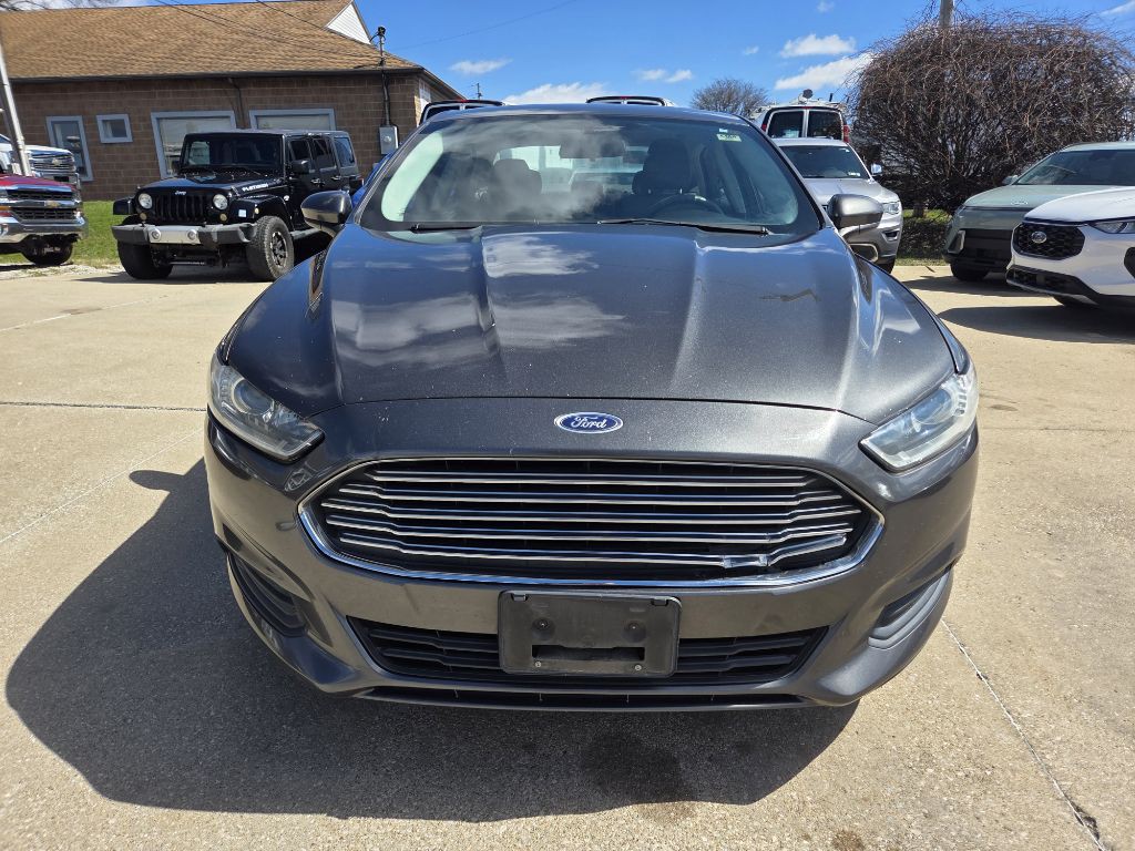 2016 Ford Fusion Image 2