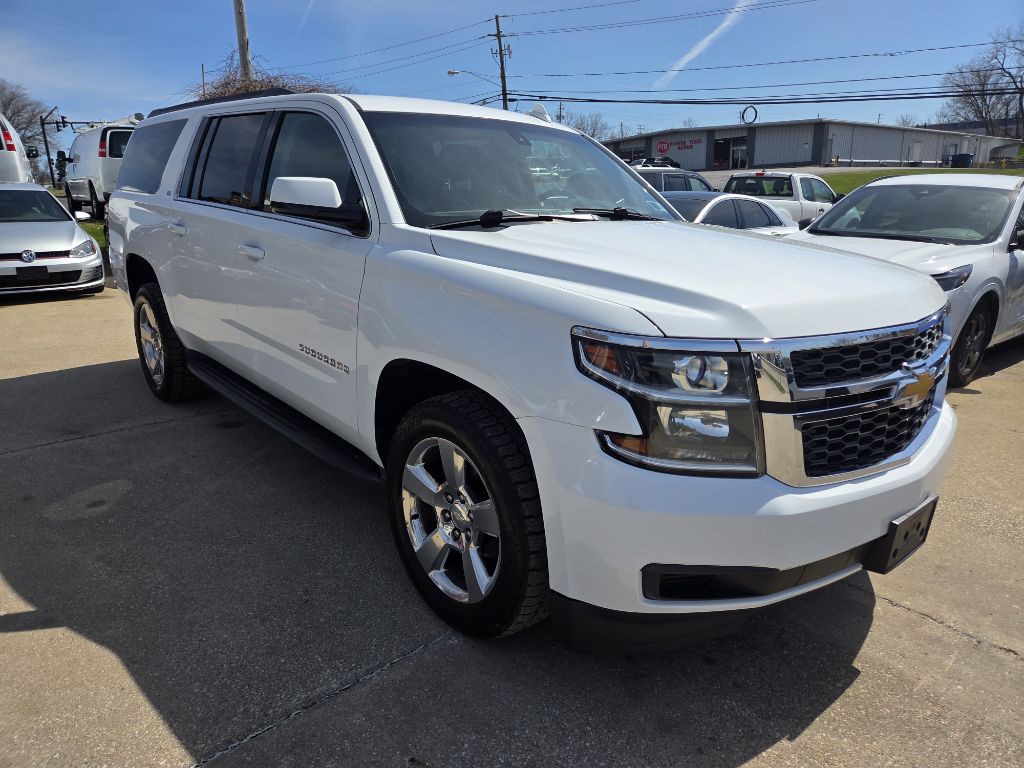 2016 Chevrolet Suburban Image 5