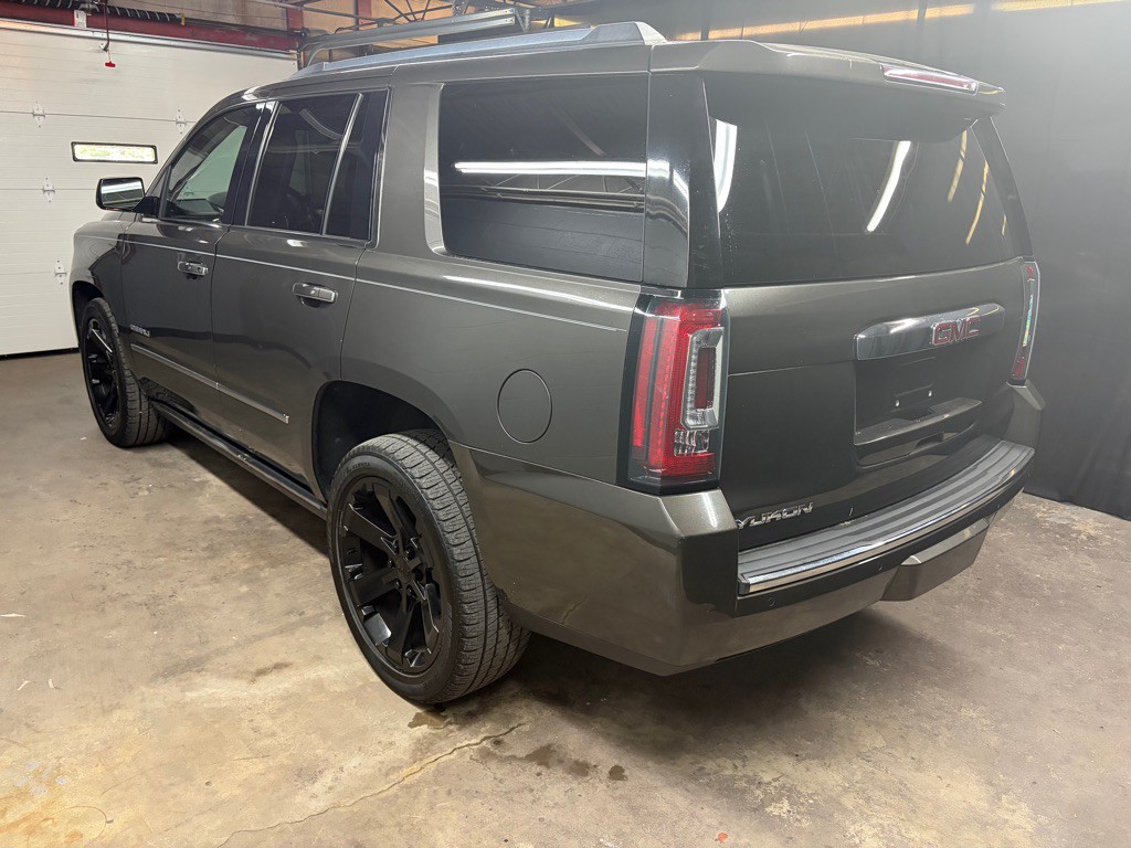 2020 GMC Yukon Image 7