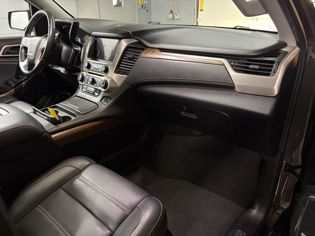 2020 GMC Yukon Image 33