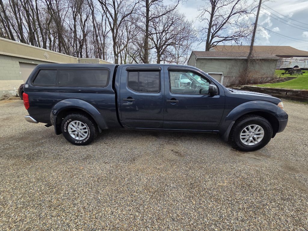 2015 Nissan Frontier Image 2