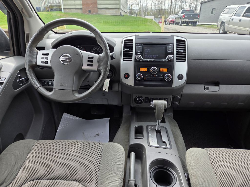 2015 Nissan Frontier Image 18