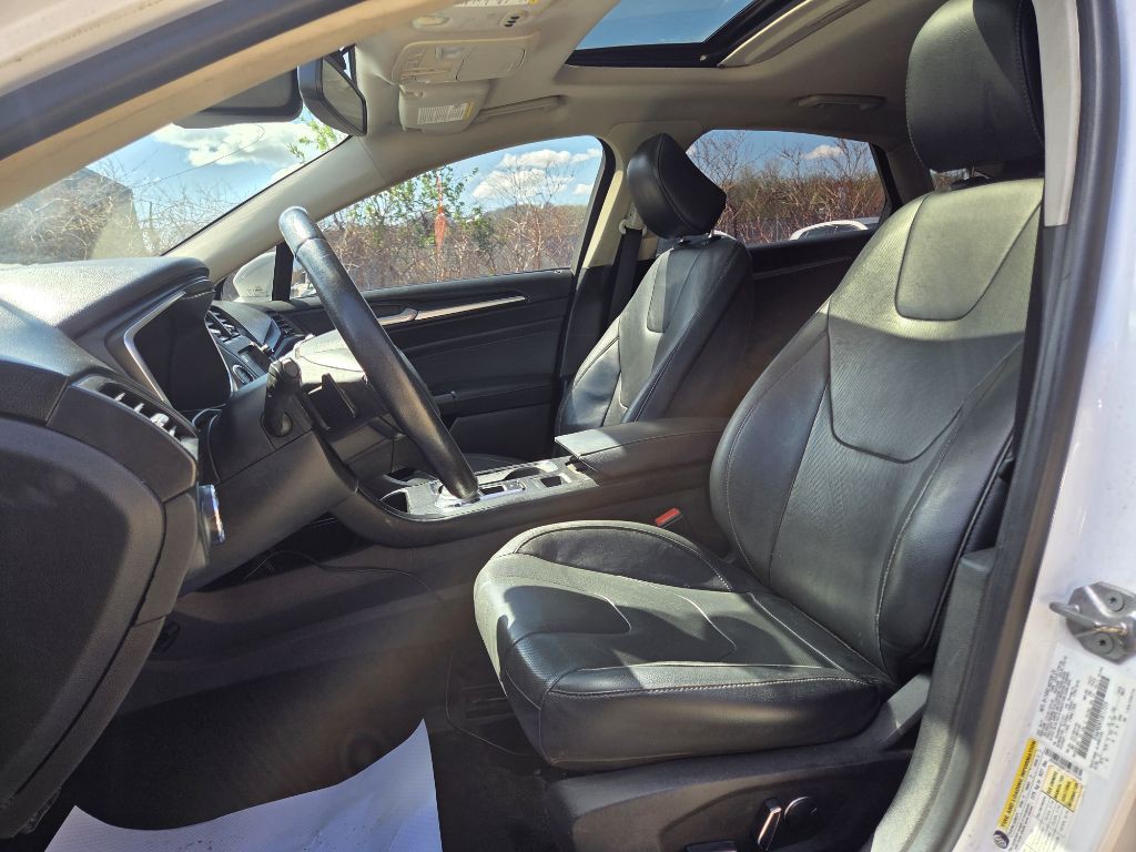 2020 Ford Fusion Image 11