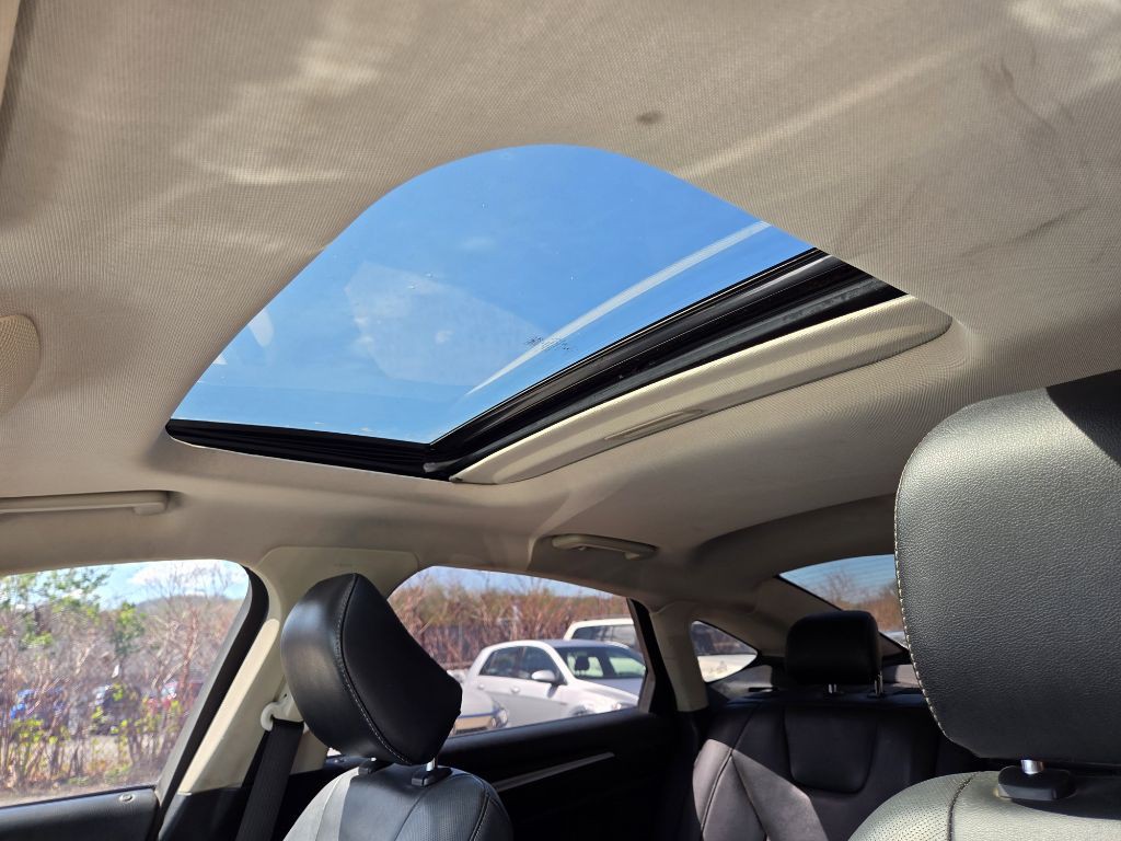 2020 Ford Fusion Image 12