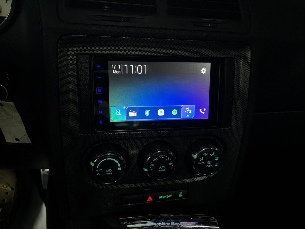 2012 Dodge Challenger Image 22