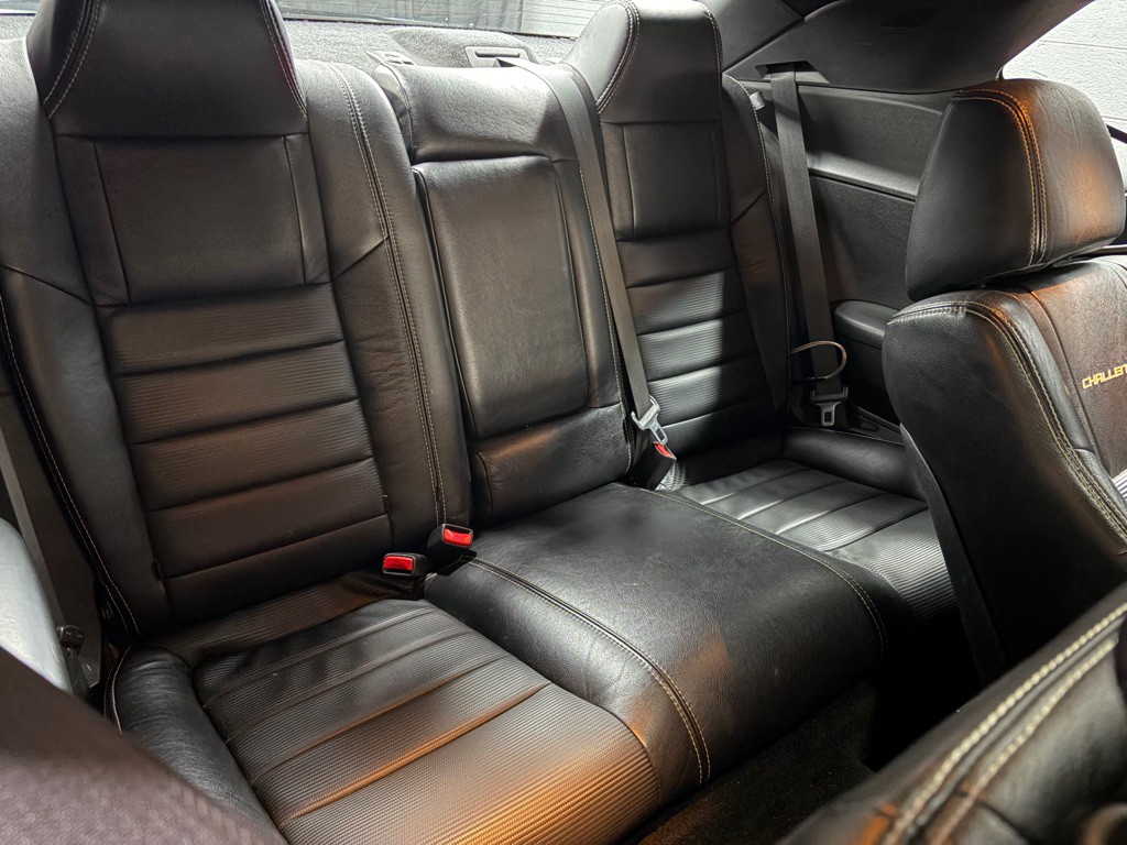 2012 Dodge Challenger Image 29