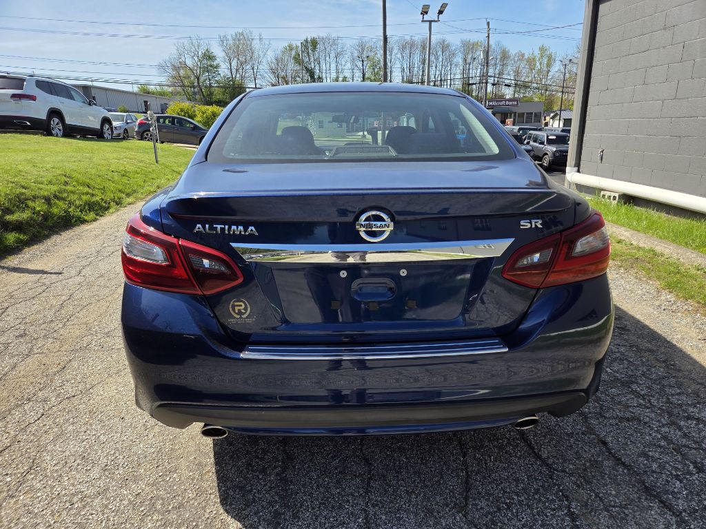 2017 Nissan Altima Image 6