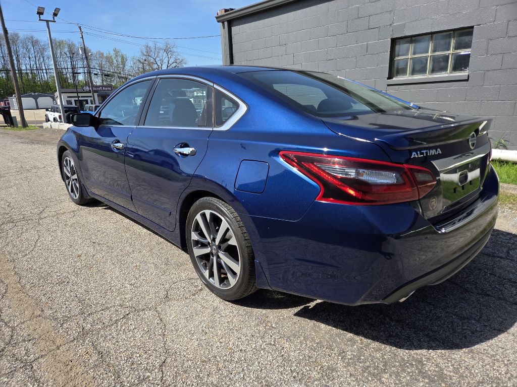 2017 Nissan Altima Image 7