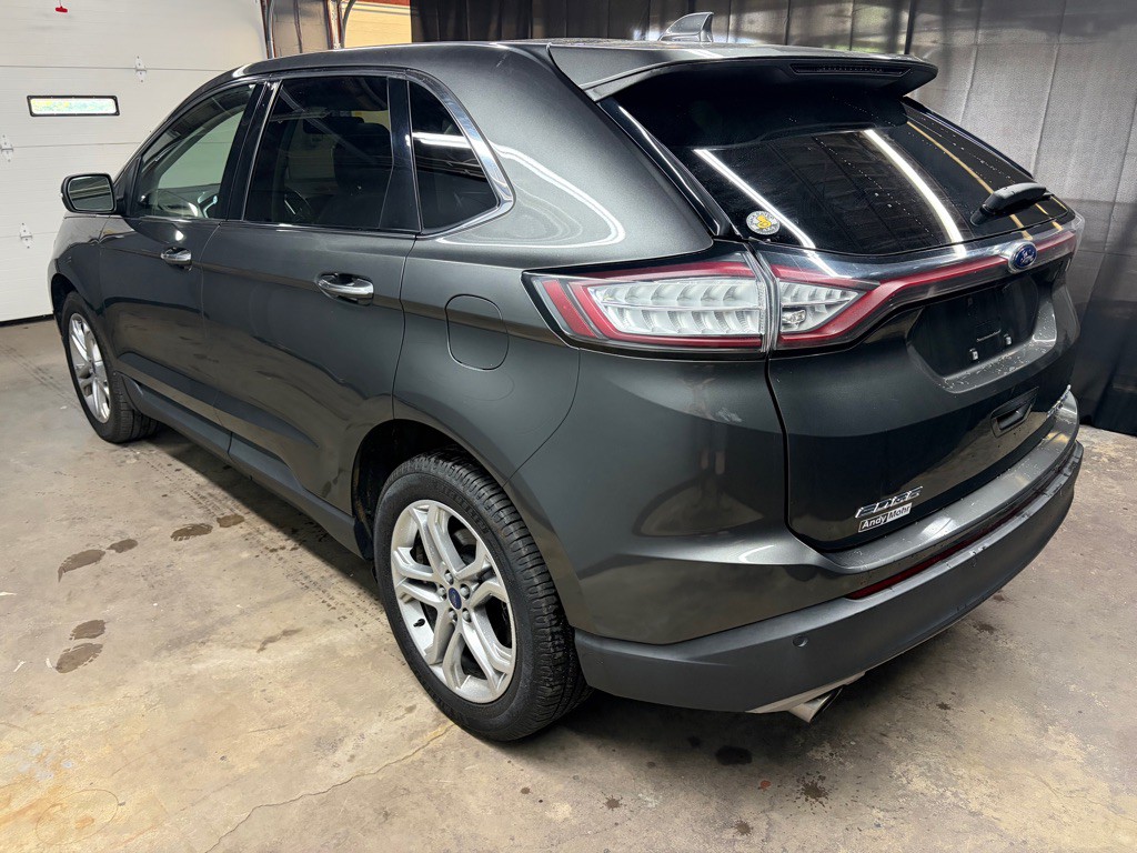 2017 Ford Edge Image 7