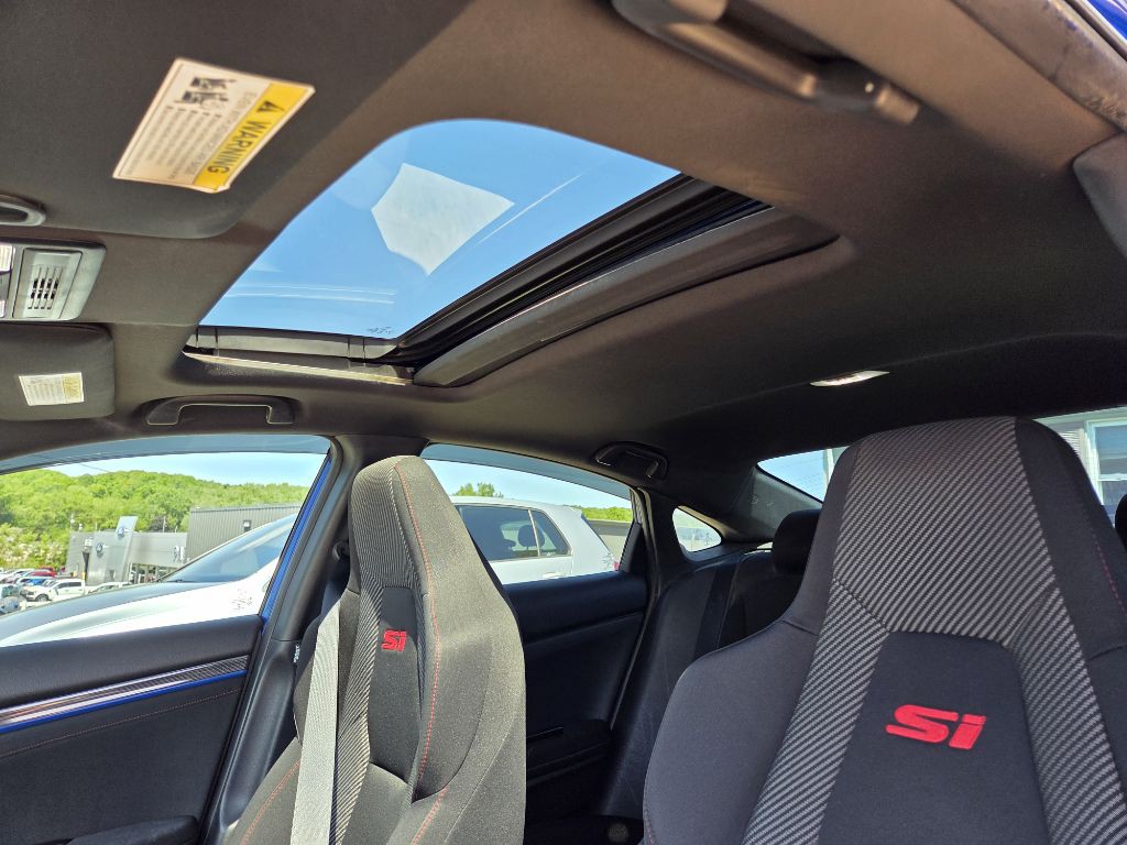 2017 Honda Civic Image 30