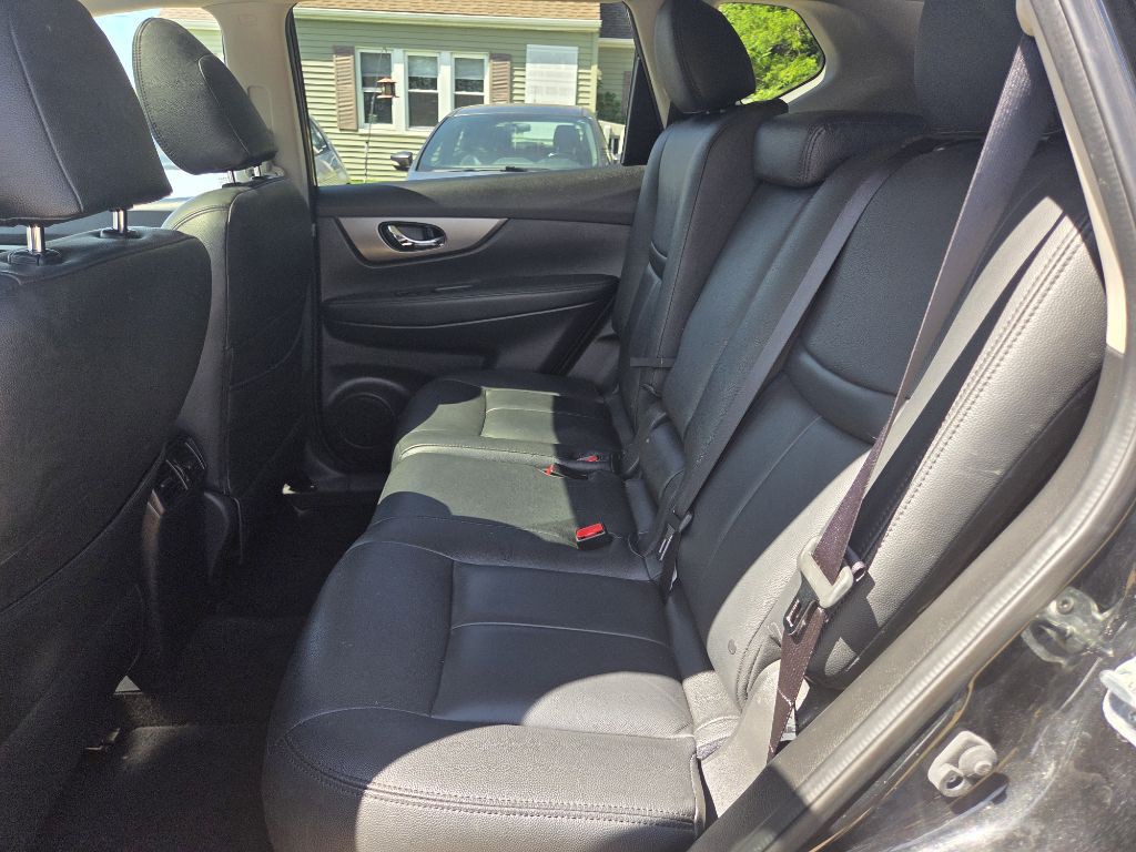 2016 Nissan Rogue Image 9