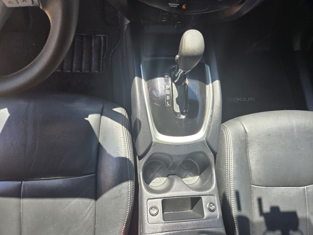 2016 Nissan Rogue Image 15
