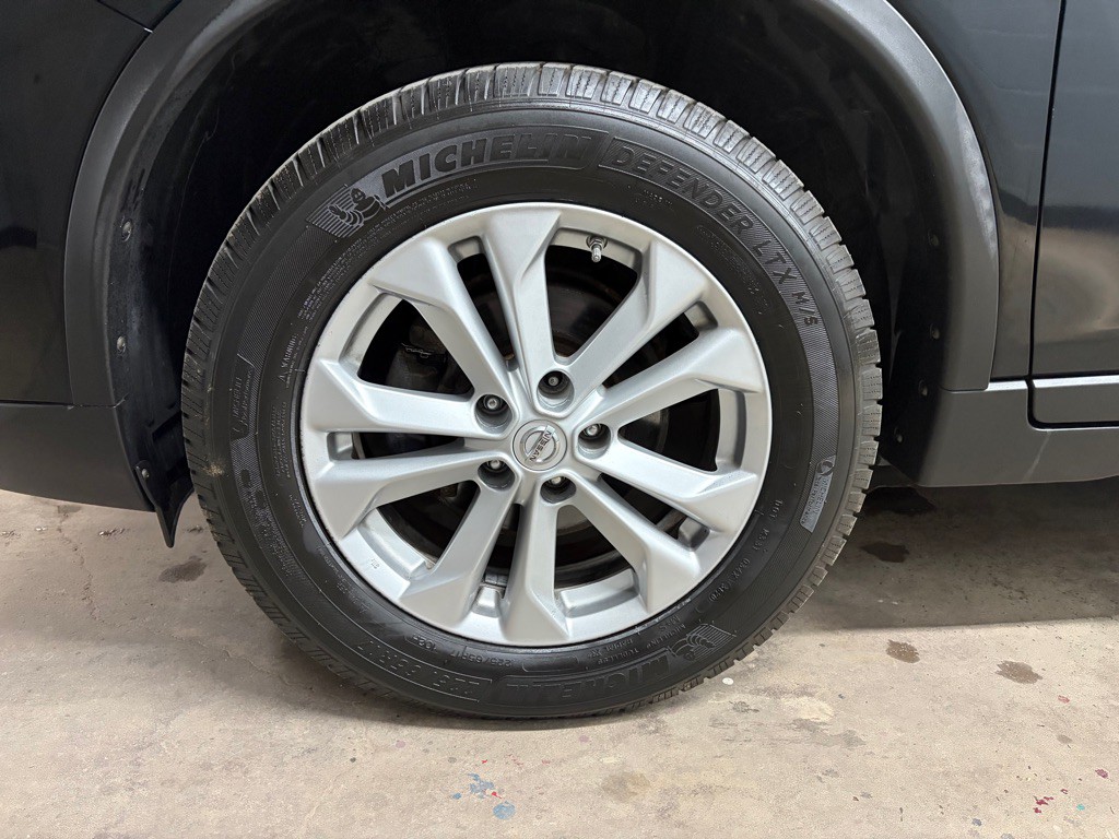 2016 Nissan Rogue Image 3