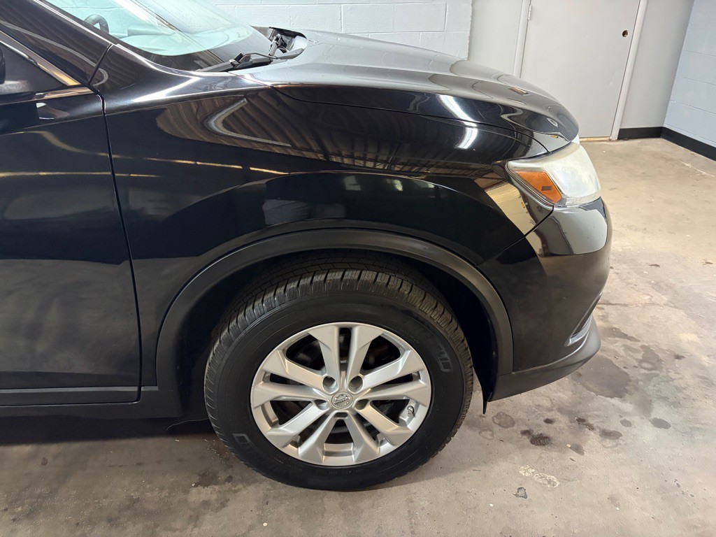 2016 Nissan Rogue Image 12