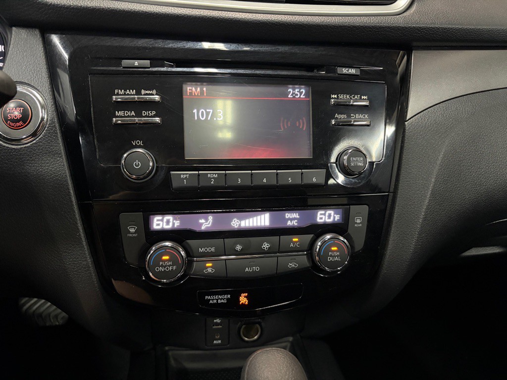 2016 Nissan Rogue Image 23