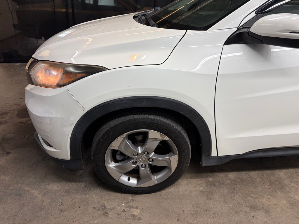 2017 Honda HR-V Image 2